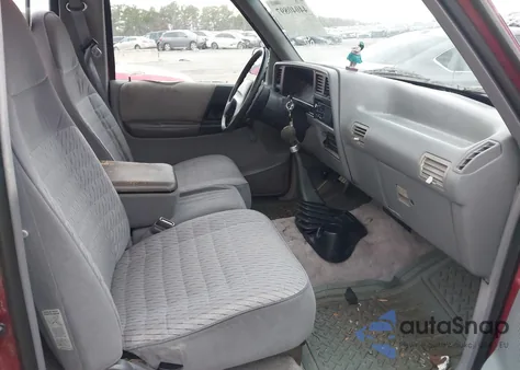 1993 Ford Ranger из США, поврежденный, VIN 1FTCR10A5PTA74895